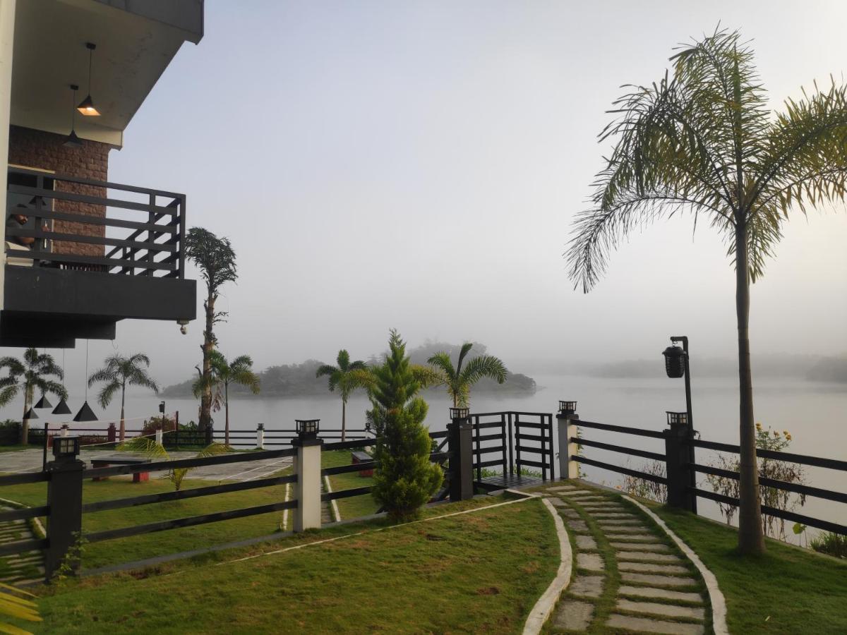 Casa Lake View Resort Wayanad Meppādi Exterior foto