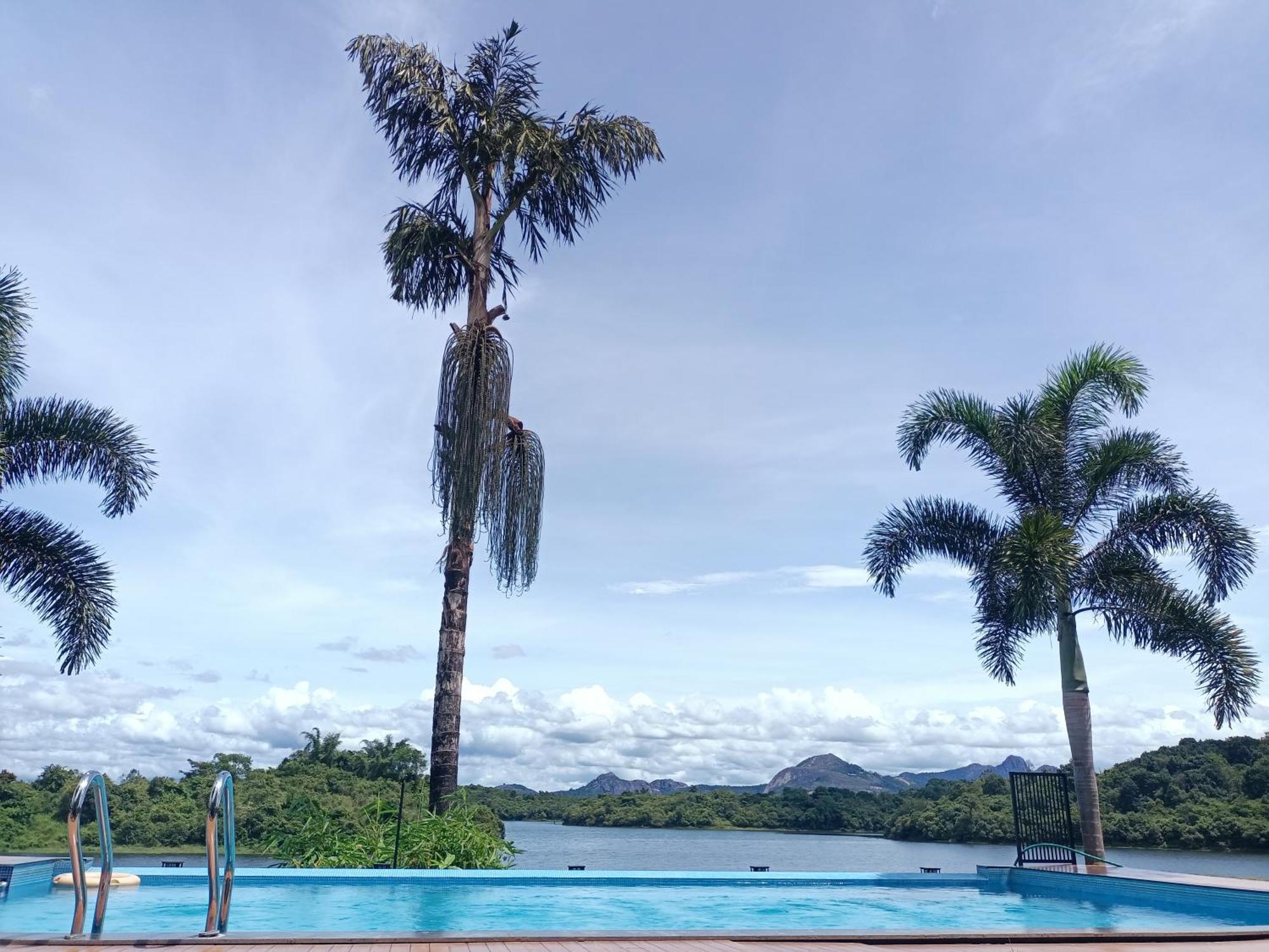 Casa Lake View Resort Wayanad Meppādi Exterior foto