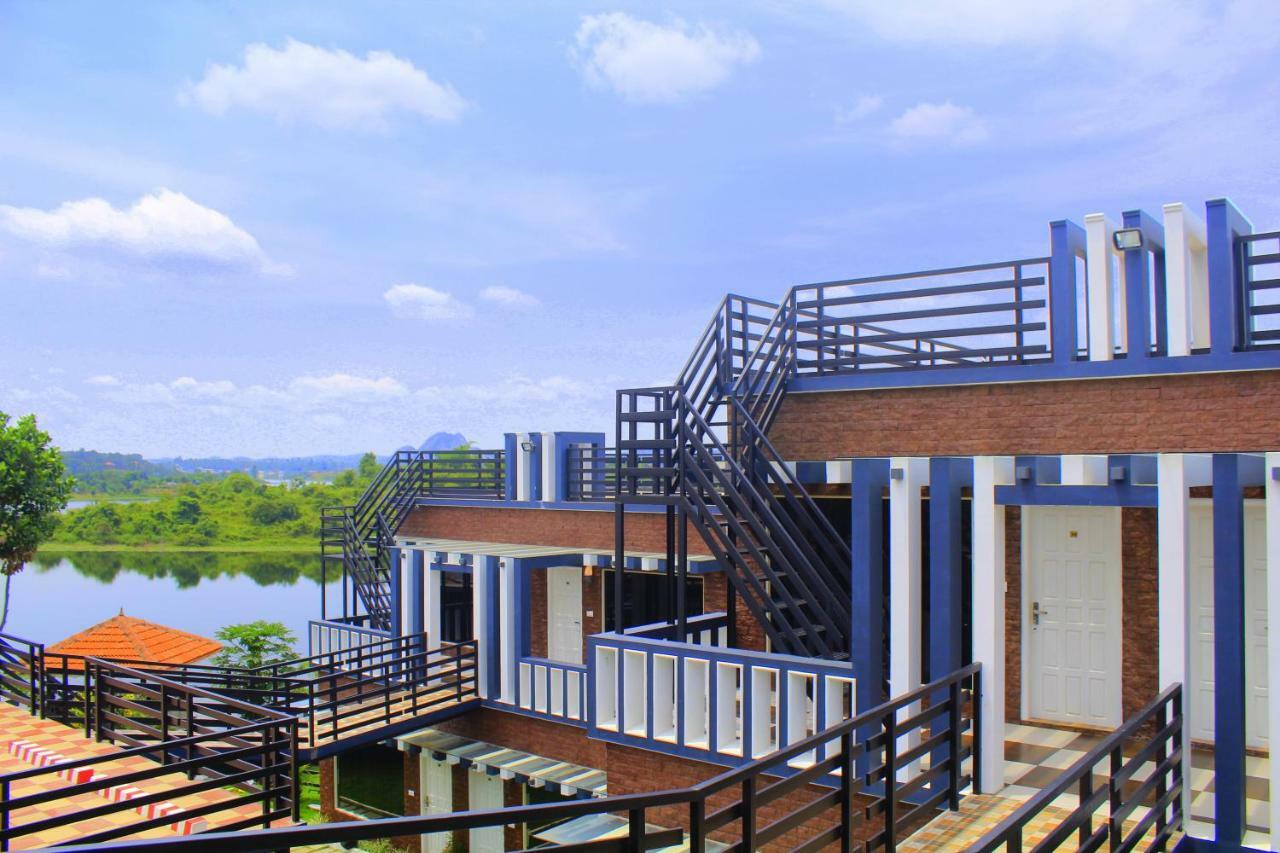 Casa Lake View Resort Wayanad Meppādi Exterior foto